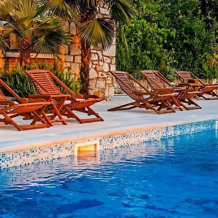 Holiday Paradise Nyaraló *