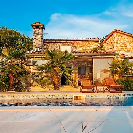 Nyaraló Holiday Paradise *