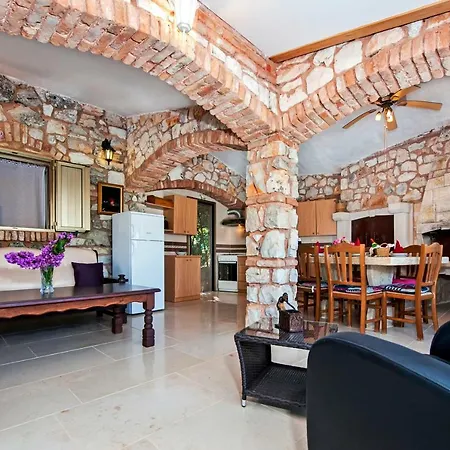Holiday home Holiday Paradise